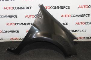 Used Front wing, right Renault Clio III (BR/CR) 1.5 dCi 105 Price on request offered by Autocommerce