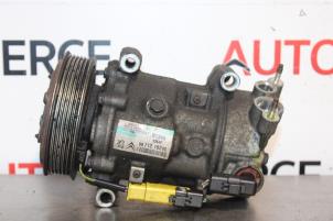 Usagé Pompe clim Citroen Berlingo Multispace 1.6i Prix € 100,00 Règlement à la marge proposé par Autocommerce