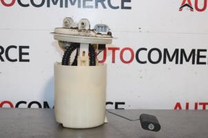Used Tank float Renault Clio II (BB/CB) 1.4 Price € 50,00 Margin scheme offered by Autocommerce