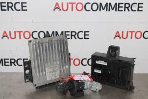 Used Engine management computer Renault Clio III (SR) 1.5 dCi 70 Price € 120,00 Margin scheme offered by Autocommerce