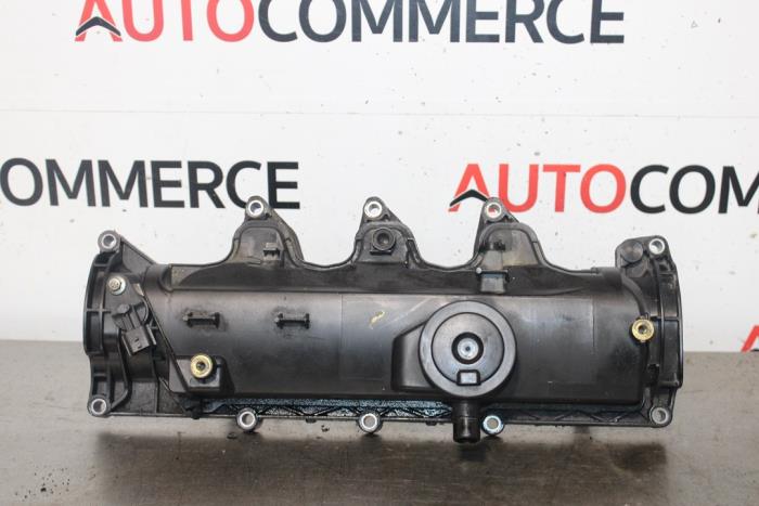 Rocker cover from a Renault Clio IV Societe  2016