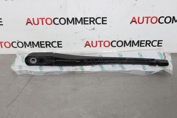 Rear wiper arm from a Peugeot 206 (2A/C/H/J/S)  2003