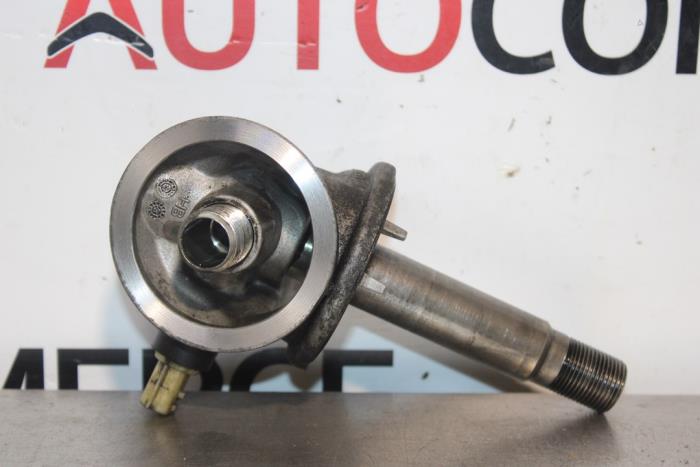 Gebrauchte Ölfiltergehäuse Renault Megane IV Estate (RFBK) 1.5 Energy dCi 110 Preis auf Anfrage angeboten von Autocommerce