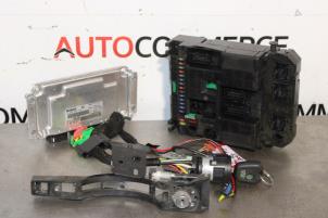 Used Engine management computer Peugeot 307 (3A/C/D) 1.6 16V Price on request offered by Autocommerce