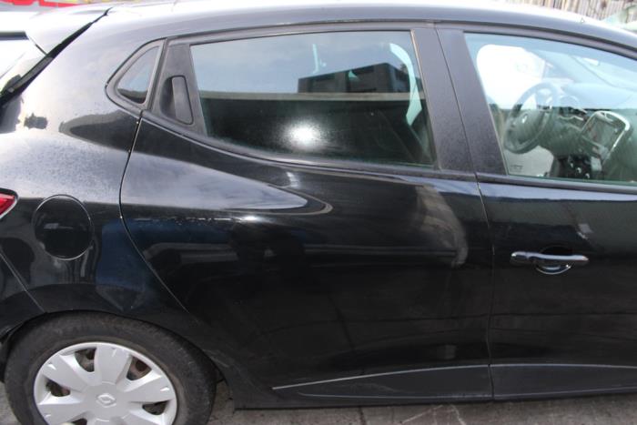 Rear door 4-door, right from a Renault Clio IV (5R) 0.9 Energy TCE 90 12V 2013