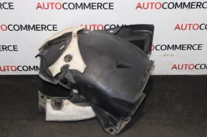 Used Wheel arch liner Renault Clio IV (5R) 0.9 Energy TCE 90 12V Price € 40,00 Margin scheme offered by Autocommerce