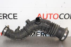 Used Air intake hose Renault Clio IV (5R) 0.9 Energy TCE 90 12V Price € 20,00 Margin scheme offered by Autocommerce