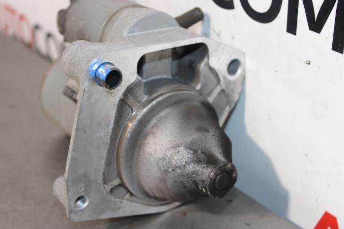 Starter from a Peugeot 2008 (CU)  2016