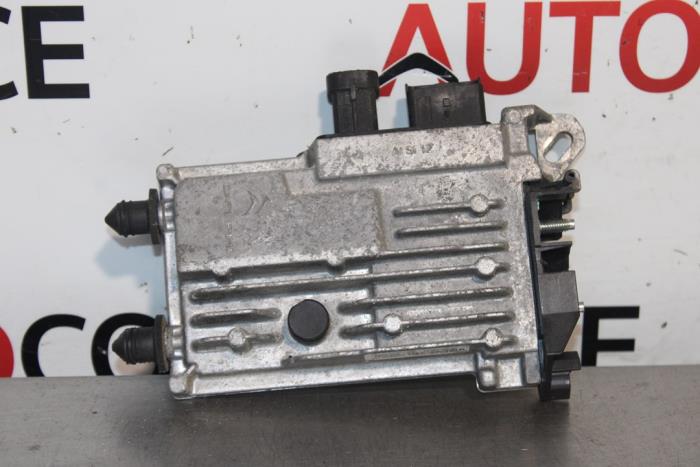 Used Start/Stop computer Peugeot 308 (L3/L8/LB/LH/LP) 1.6 BlueHDi 115 Price € 50,00 Margin scheme offered by Autocommerce