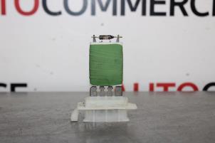Used Heater resistor Peugeot 407 (6D) 2.0 HDiF 16V Price on request offered by Autocommerce