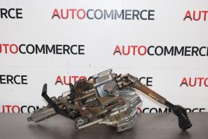 Used Steering column housing Renault Clio III (BR/CR) 1.6 16V Price on request offered by Autocommerce