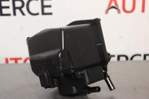 Usagé Boîtier de filtre carburant Peugeot 407 SW (6E) 1.6 HDiF 16V Prix sur demande proposé par Autocommerce
