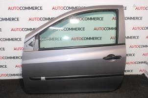 Used Door 2-door, left Renault Clio III (BR/CR) 1.2 16V 75 Price on request offered by Autocommerce