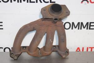 Used Exhaust manifold Renault Clio III (BR/CR) 1.2 16V 75 Price on request offered by Autocommerce