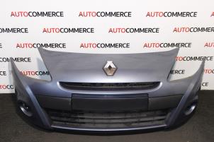 Used Front bumper Renault Clio III (BR/CR) 1.2 16V 75 Price € 200,00 Margin scheme offered by Autocommerce