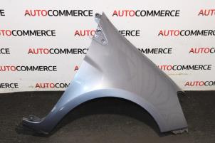 Used Front wing, right Renault Clio III (BR/CR) 1.2 16V 75 Price € 70,00 Margin scheme offered by Autocommerce