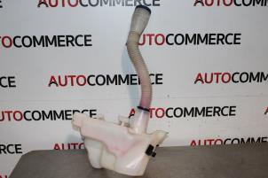 Used Front windscreen washer reservoir Citroen Berlingo 1.6 Hdi 75 16V Phase 1 Price € 10,00 Margin scheme offered by Autocommerce