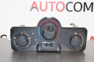 Usados Panel de control de calefacción Renault Modus/Grand Modus (JP) 1.2 16V Eco Precio € 20,00 Norma de margen ofrecido por Autocommerce