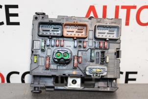 Used Fuse box Peugeot 1007 (KM) 1.4 Price € 200,00 Margin scheme offered by Autocommerce