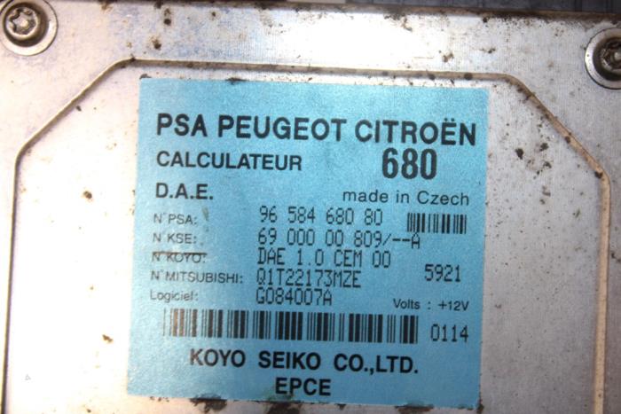 Ordenador de dirección asistida de un Citroën C3 Pluriel (HB) 1.6 16V 2005
