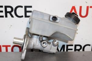 Used Master cylinder Renault Clio IV (5R) 1.5 dCi 75 FAP Price € 10,00 Margin scheme offered by Autocommerce