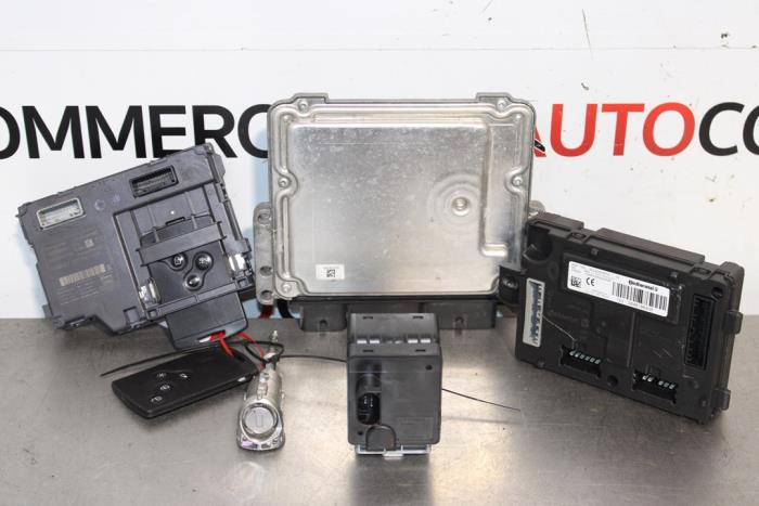 Used Engine management computer Renault Clio IV (5R) 1.5 dCi 75 FAP Price € 300,00 Margin scheme offered by Autocommerce