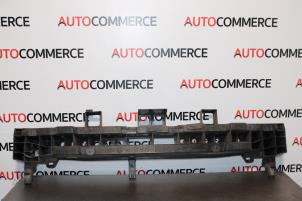 Used Rear bumper frame Renault Clio IV (5R) 1.5 dCi 75 FAP Price € 45,00 Margin scheme offered by Autocommerce