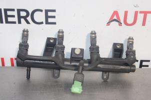 Used Fuel injector nozzle Peugeot 206 (2A/C/H/J/S) 1.1 XN,XR Price € 40,00 Margin scheme offered by Autocommerce