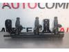 Inyector (inyección de gasolina) de un Peugeot 208 I (CA/CC/CK/CL), 2012 / 2019 1.2 Vti 12V PureTech 82, Hatchback, Gasolina, 1.199cc, 60kW (82pk), FWD, EB2F; HMZ, 2012-03 / 2019-12, CAHMZ; CCHMZ 2019