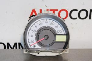 Gebrauchte Tacho - Kombiinstrument KM Peugeot 107 1.0 12V Preis € 50,00 Margenregelung angeboten von Autocommerce