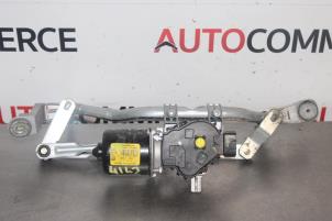 Usagé Moteur + mécanisme d'essuie glace Renault Clio IV (5R) 0.9 Energy TCE 90 12V Prix € 100,00 Règlement à la marge proposé par Autocommerce