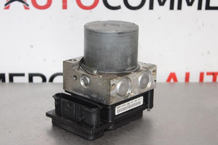 Gebrauchte ABS Pumpe Renault Megane II (BM/CM) 1.4 16V 98 Preis auf Anfrage angeboten von Autocommerce