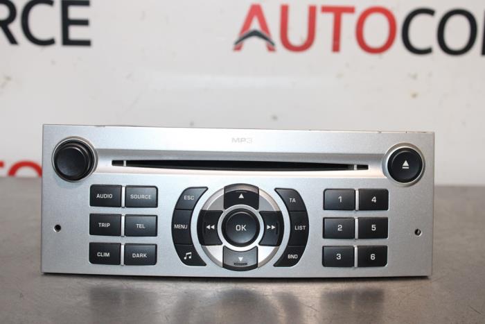 Begagnade Radio Peugeot 407 (6D) 2.0 HDiF 16V Pris på förfrågan erbjuds av Autocommerce