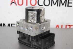 Used ABS pump Renault Megane III Berline (BZ) 1.5 dCi 105 Price on request offered by Autocommerce