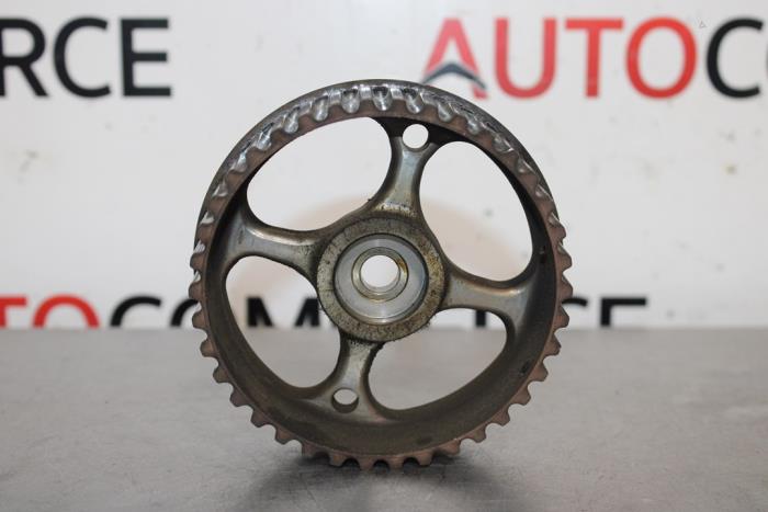 Usagé Roue d'engrenage arbre à cames Renault Megane II (BM/CM) 1.4 16V 98 Prix sur demande proposé par Autocommerce