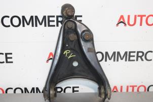 Usagé Bras de suspension avant droit Renault Twingo II (CN) 1.2 Prix sur demande proposé par Autocommerce