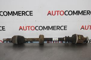 Used Front drive shaft, right Renault Twingo II (CN) 1.2 Price € 30,00 Margin scheme offered by Autocommerce