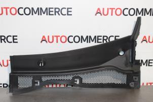 Usagé Paravent Citroen C5 Aircross I (A4/AC/AJ/AR) Prix € 30,00 Règlement à la marge proposé par Autocommerce