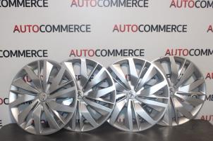 Used Wheel cover set Peugeot 208 II (UB/UH/UP) Price on request offered by Autocommerce