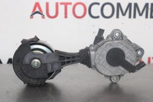 Used Drive belt tensioner Citroen C3 Picasso (SH) 1.4 16V VTI 95 Price on request offered by Autocommerce