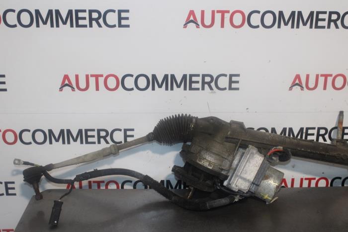 Steering box Peugeot 2008 1.2 Vti 12V PureTech 82 - 982242348000