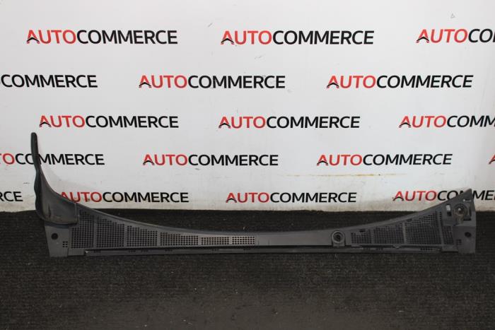 Gebrauchte Paravent Renault Megane IV Estate (RFBK) Preis € 25,00 Margenregelung angeboten von Autocommerce