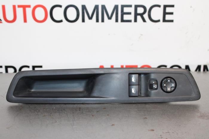 Usados Interruptor de ventanilla eléctrica Citroen Jumpy 1.6 Blue HDi 115 Precio de solicitud ofrecido por Autocommerce