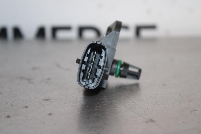 Map Sensor (Einlasskrümmer) van een Dacia Duster (HS) 1.2 TCE 16V 2016