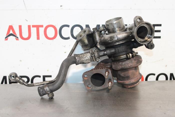 Używane Turbo Peugeot Expert (G9) 1.6 HDi 90 Cena € 200,00 Procedura marży oferowane przez Autocommerce