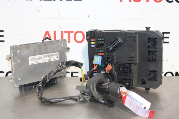 Used Engine management computer Peugeot 206 (2A/C/H/J/S) 1.4 XR,XS,XT,Gentry Price € 225,00 Margin scheme offered by Autocommerce