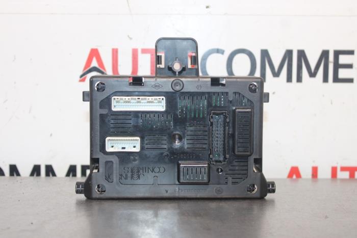 Used Body control computer Renault Clio III (BR/CR) 1.2 16V 65 Price € 30,00 Margin scheme offered by Autocommerce