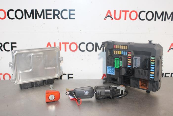 Used Engine management computer Peugeot 208 I (CA/CC/CK/CL) 1.2 Vti 12V PureTech Price € 200,00 Margin scheme offered by Autocommerce