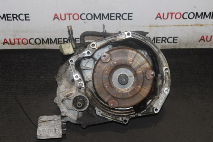 Gebrauchte Getriebe Renault Grand Scénic II (JM) 2.0 16V Preis auf Anfrage angeboten von Autocommerce