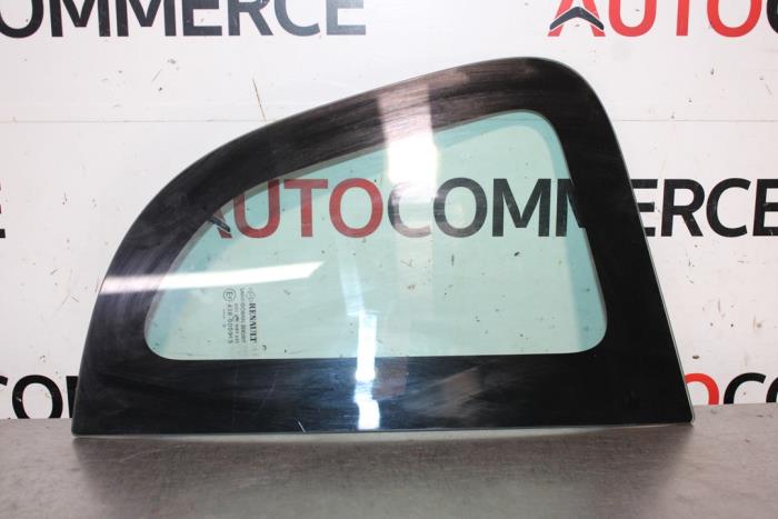Usados Ventanilla triangular derecha detrás Renault Modus/Grand Modus (JP) 1.2 16V Precio de solicitud ofrecido por Autocommerce